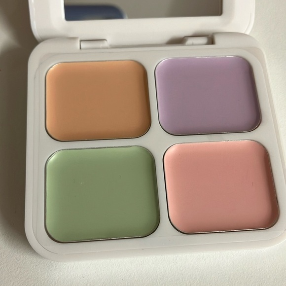 3 Models Own Colour Correcting Concealer Palette New in Box - Picture 2 of 4